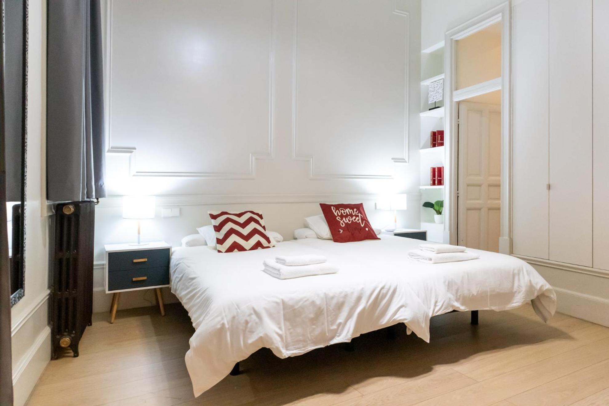 Ever House - Chueca-Gran Via Madrid Bagian luar foto